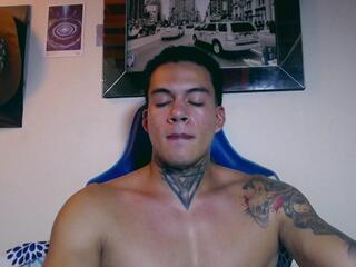 Lucifer Starr webcam model stream image