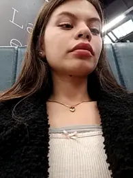 _Isabella-7 webcam model stream image