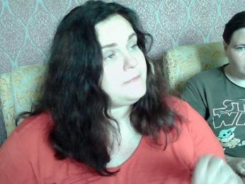 HollyXEva webcam model stream image