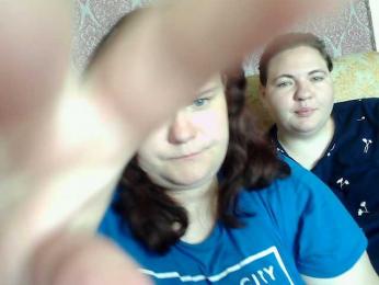 HollyXEva webcam model stream image