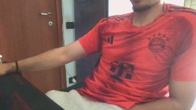 KingZairo webcam model stream image