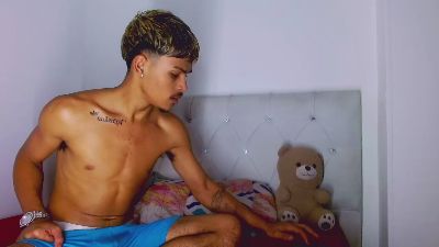 angel_foxc_ webcam model stream image