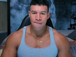 Cris Cruz webcam model stream image