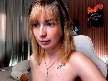 matreshka_ webcam model stream image