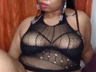 Rosalina Noir webcam flirt4free model stream image