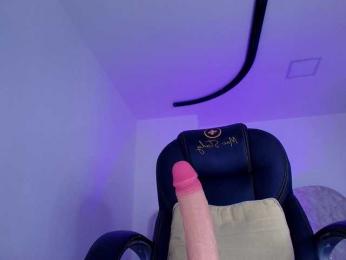 naomi-k webcam bongacams model stream image