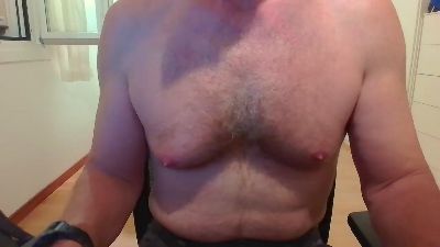 Oszlar webcam model stream image