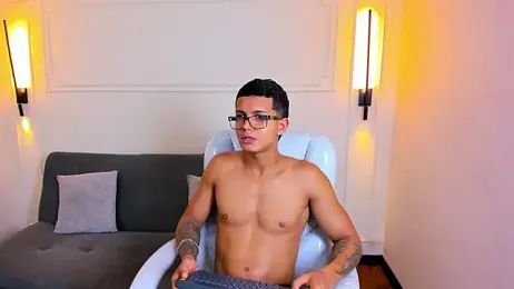 Paradise_boy_s webcam model stream image