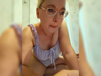 Vika211 webcam bongacams model stream image
