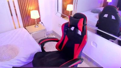LilyHans webcam model stream image