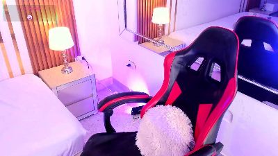 LilyHans webcam model stream image