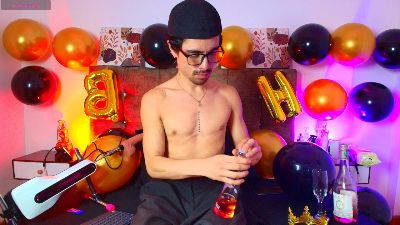 Ethan_Briggs_ webcam model stream image