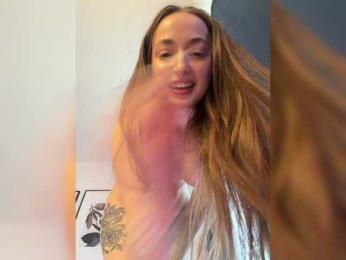 ChloeMeow webcam bongacams model stream image