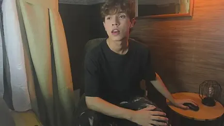Eliosuff webcam model stream image