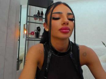 BritneyCharm webcam model stream image