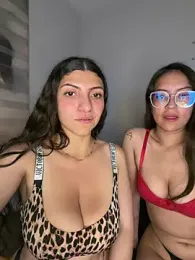 arieel__722 webcam stripchat model stream image