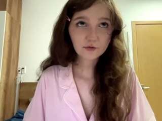 brielleriven webcam model stream image
