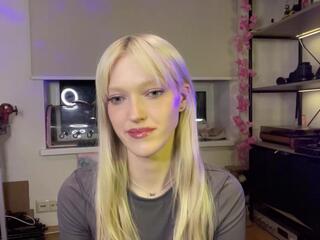 Alicia Cleghorn webcam flirt4free model stream image
