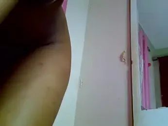 Sexy_varen webcam stripchat model stream image
