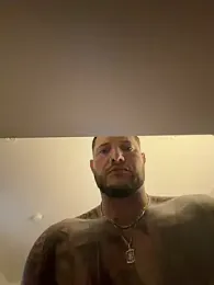 ThiqueSparky webcam stripchat model stream image
