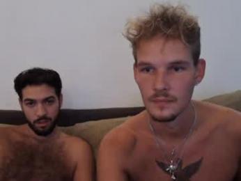 blondiexbrunette webcam model stream image