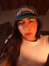 valeriahornier webcam model stream image