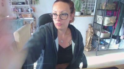 cerise132 webcam model stream image