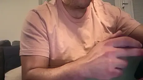 CloudyMuscleBeefy webcam model stream image