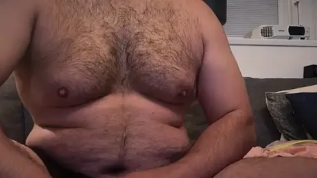 CloudyMuscleBeefy webcam model stream image