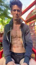 PianoTobe webcam model stream image