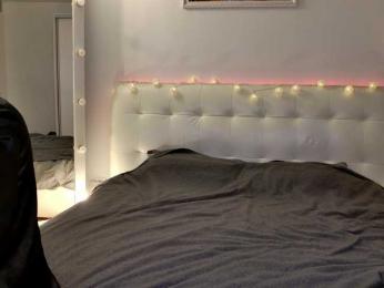 LustElise webcam model stream image