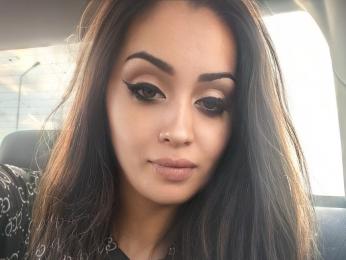 GiuliaLarry webcam model stream image