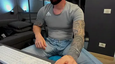 AronGrant webcam model stream image