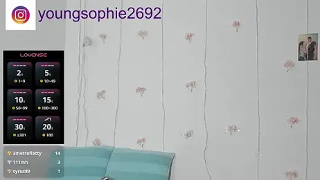 YoungSophie webcam model stream image