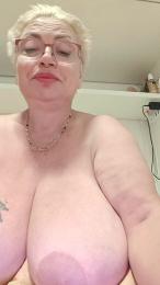 LindaL69 webcam cam4 model stream image
