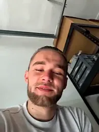 Benjamiinlt webcam model stream image