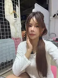 Selenaaaaa- webcam model stream image