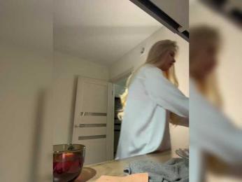 Kocmoc_Katerina webcam model stream image