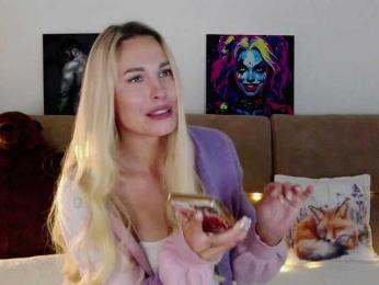 Kocmoc_Katerina webcam model stream image