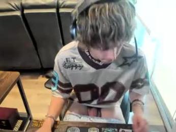 bashful4200 webcam model stream image