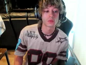 bashful4200 webcam model stream image