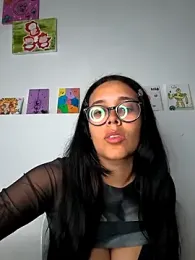 Annya-sweet webcam model stream image