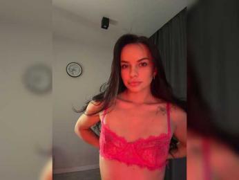 Klubnika13 webcam model stream image