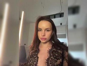 Klubnika13 webcam model stream image