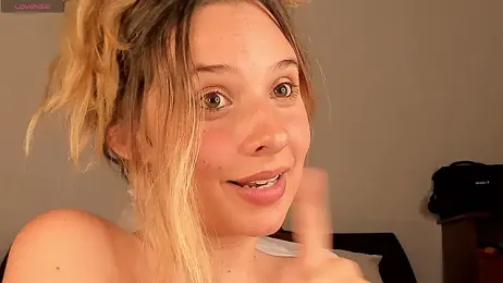 Sophy_Bunny webcam model stream image