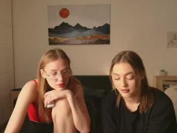 caressyourself webcam chaturbate model stream image