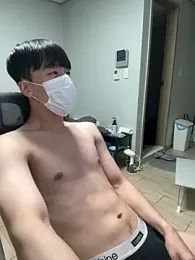 Mooks_man webcam stripchat model stream image