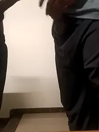 DoomedAchiever webcam model stream image