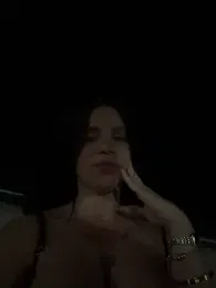 Rafaellaz webcam model stream image