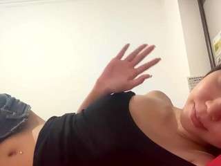aureadismore webcam model stream image